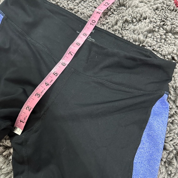 CAbi Yoga Outfit - Picture 9 of 10